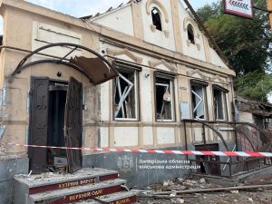 Россияне дважды ударили по Запорожью: повреждены дома