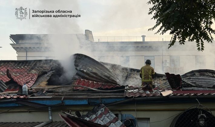 Россияне дважды ударили по Запорожью: повреждены дома