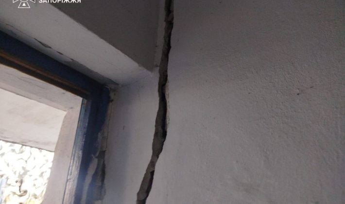 Авиационные бомбы повредили пожарную часть в Запорожской области