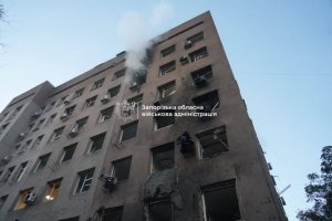 Утренняя атака на Запорожье: повреждены два медучреждения, есть пострадавший (ОБНОВЛЯЕТСЯ)