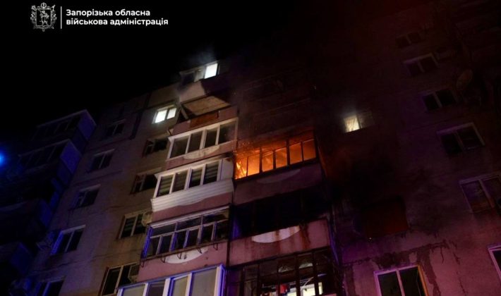 Россия ударила по жилому дому в Запорожье: что известно (ДОПОЛНЯЕТСЯ)
