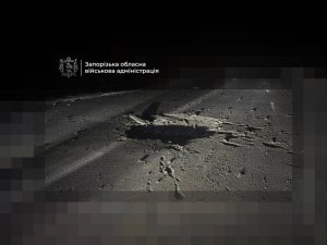 В Запорожье россияне атаковали мост через Днепр: есть постраждавшие