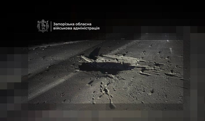У Запоріжжі росіяни атакували міст через Дніпро, 6 жовтня. Фото: Запоізька обласна військова адміністрація