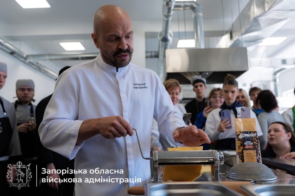 Судья «МастерШеф» Владимир Ярославский провел кулинарный мастер-класс в Запорожье