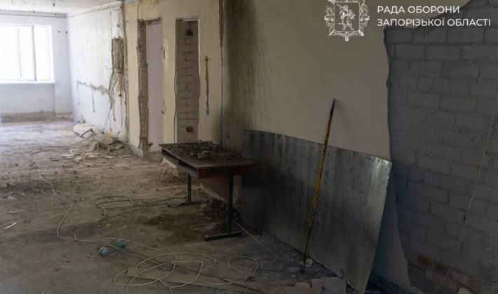Відновлення будинку на проспекті Соборному. Фото: співголова Ради оборони Запорізької області Іван Федоров