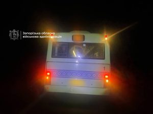 У Запоріжжі антидронова сітка захистила автобус від атаки FPV-дрона