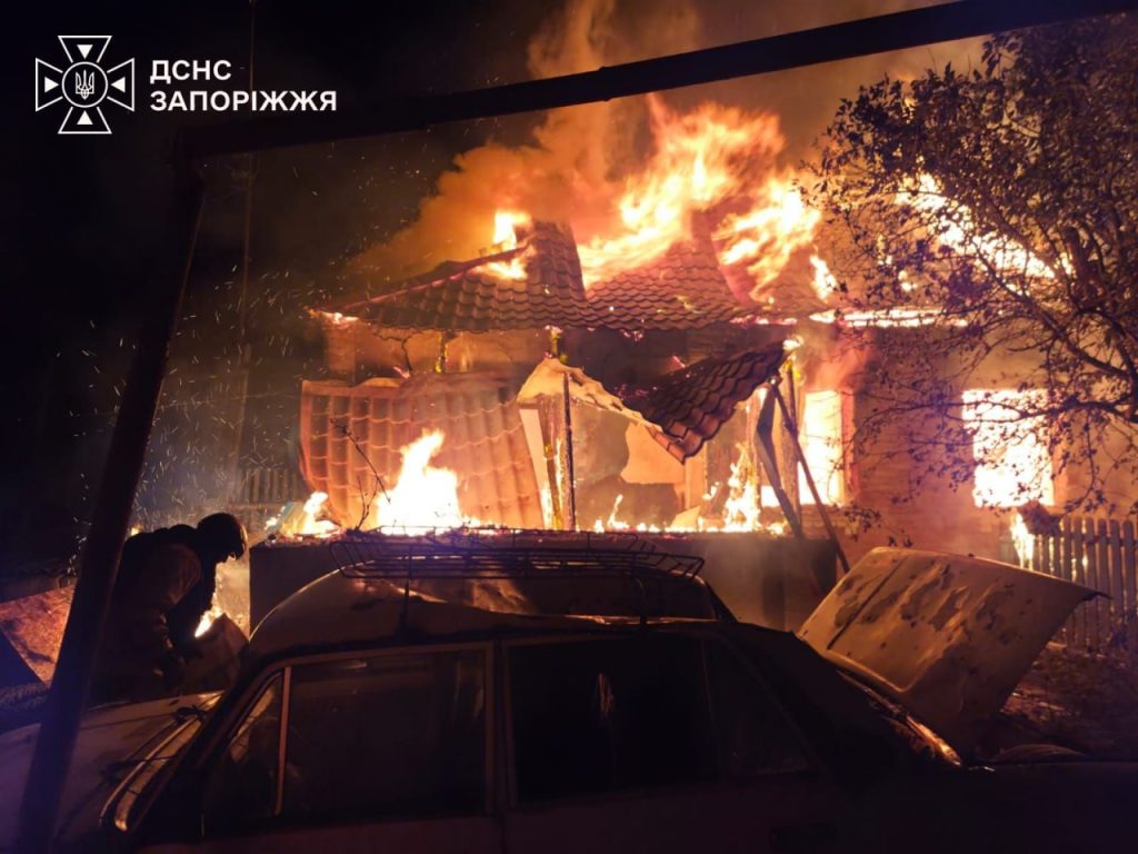 Шесть пожаров и трое травмированных: последствия обстрелов в Запорожской области