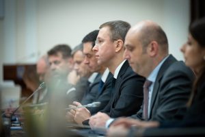 Уряд планує дозволити 100% бронювання працівників: за яких умов